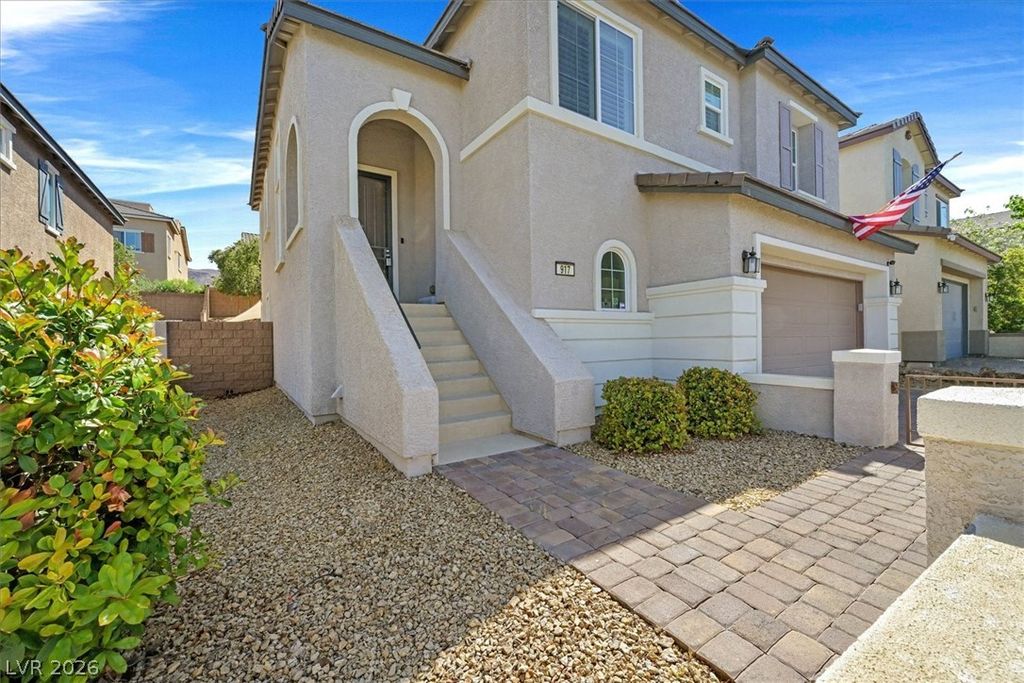 Image 29 of property listing at 917 Carson Bluff Avenue, Henderson, NV 89012