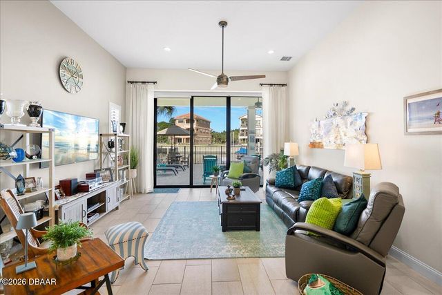 16 Spinaker Circle, Palm Coast, FL 32137