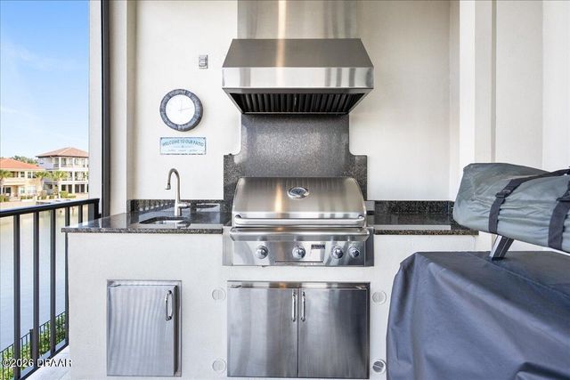 16 Spinaker Circle, Palm Coast, FL 32137