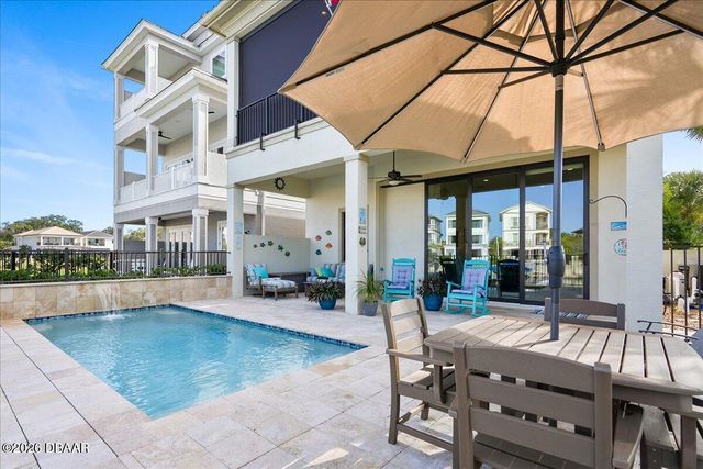 16 Spinaker Circle, Palm Coast, FL 32137