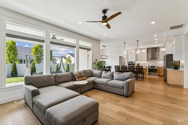 971 E Viedma St, Kuna, ID 83634