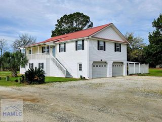 387 River Road, Midway, GA 31320
