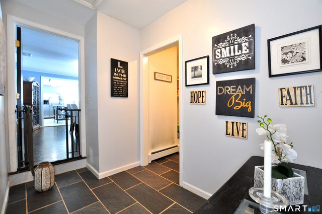 39 Huckleberry Lane, Manchester, CT 06040