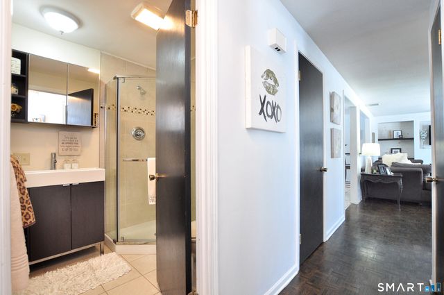 39 Huckleberry Lane, Manchester, CT 06040