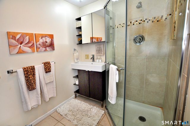 39 Huckleberry Lane, Manchester, CT 06040