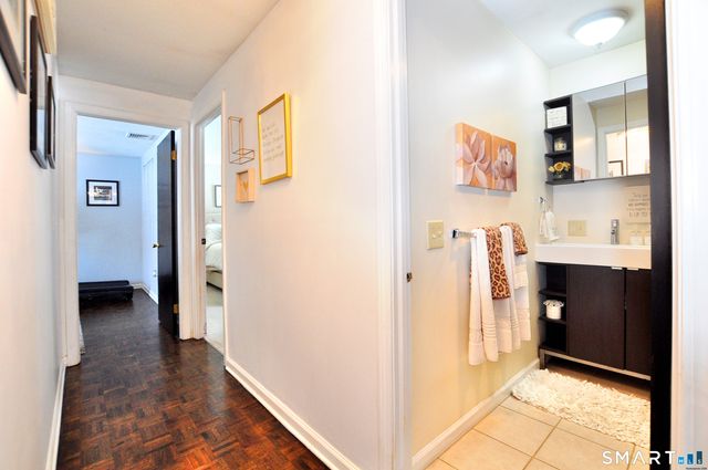 39 Huckleberry Lane, Manchester, CT 06040