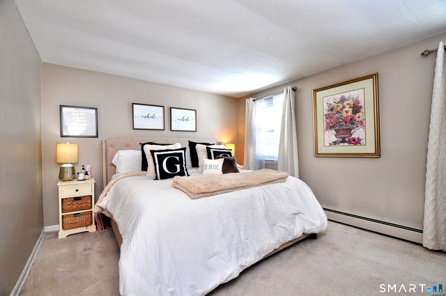 39 Huckleberry Lane, Manchester, CT 06040