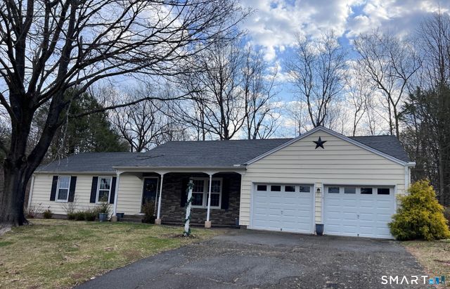 39 Huckleberry Lane, Manchester, CT 06040