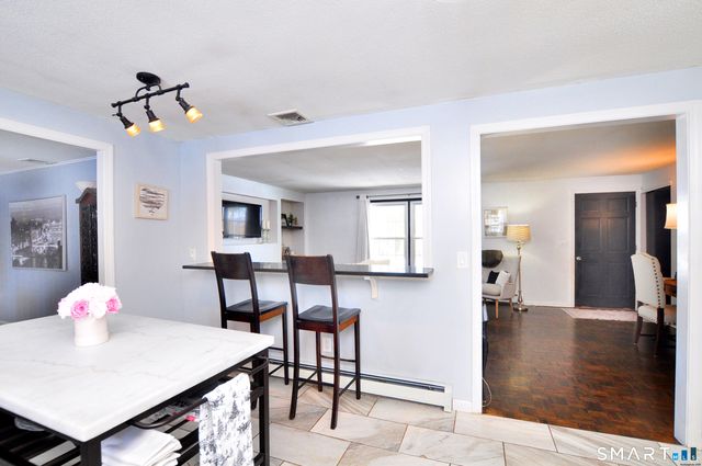 39 Huckleberry Lane, Manchester, CT 06040