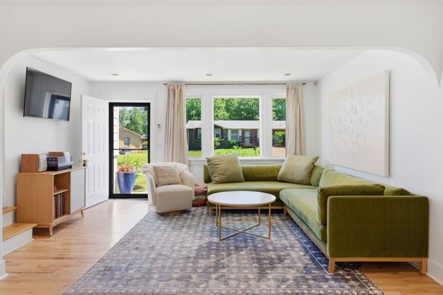 3060 Buenaview Blvd, Nashville, TN 37218