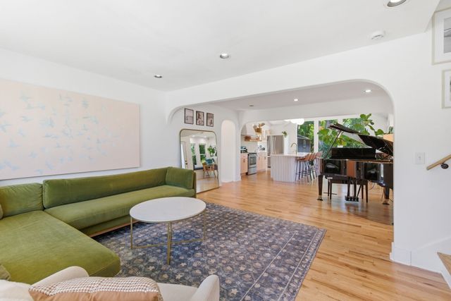 3060 Buenaview Blvd, Nashville, TN 37218