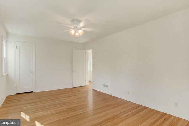 527 PARK DR, Lebanon, PA 17042