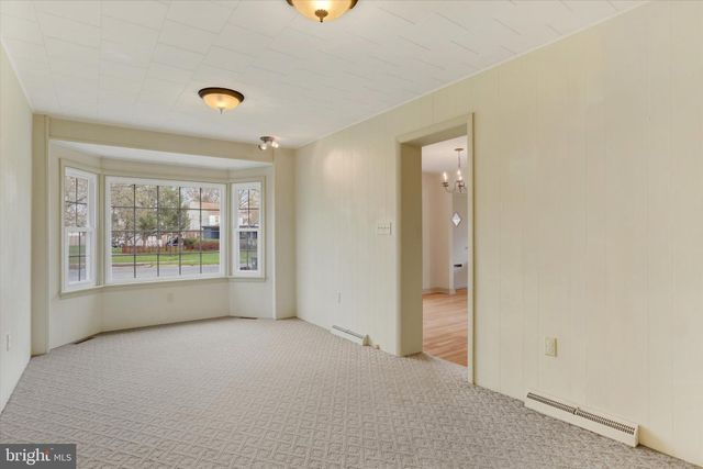527 PARK DR, Lebanon, PA 17042