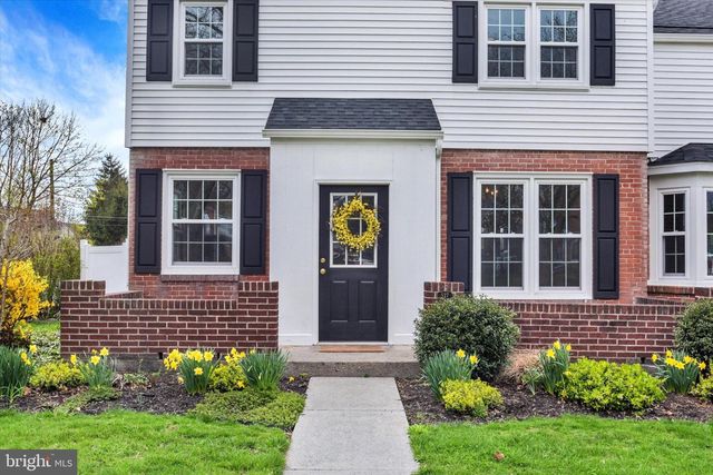 527 PARK DR, Lebanon, PA 17042
