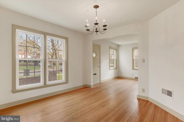 527 PARK DR, Lebanon, PA 17042