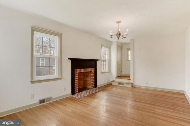 527 PARK DR, Lebanon, PA 17042