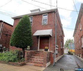 476 13th Street, Newark, NJ 07107
