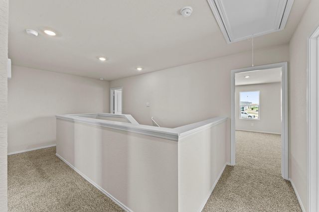 2203 LIONHEART DR, Luling, TX 78648