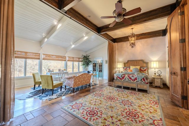 273 TANYARD CIR, Adamsville, TN 38310