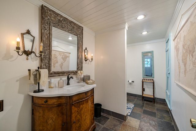 273 TANYARD CIR, Adamsville, TN 38310