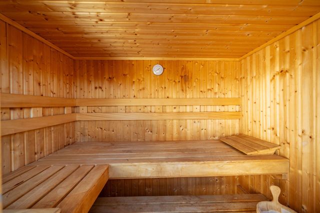 273 TANYARD CIR, Adamsville, TN 38310