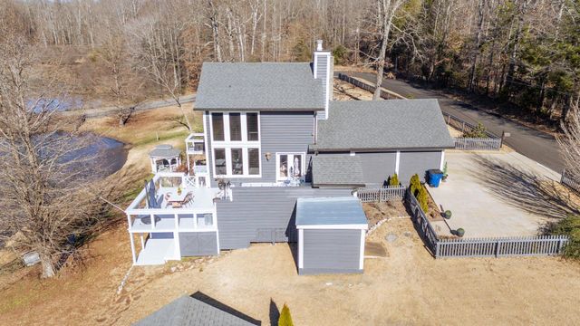 273 TANYARD CIR, Adamsville, TN 38310