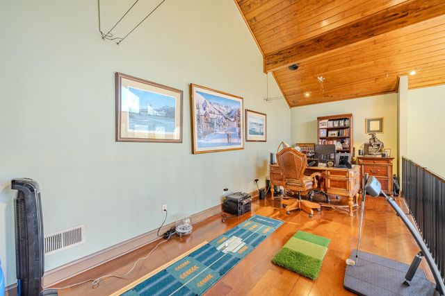 273 TANYARD CIR, Adamsville, TN 38310