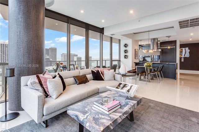 1100 Biscayne Blvd 2708, Miami, FL 33132