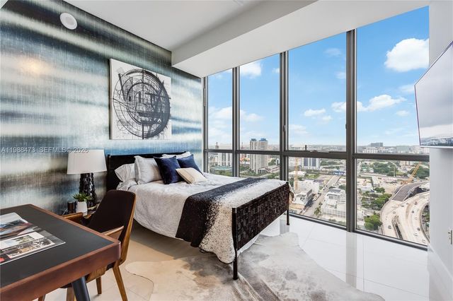 1100 Biscayne Blvd 2708, Miami, FL 33132