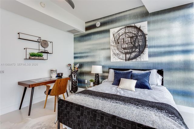 1100 Biscayne Blvd 2708, Miami, FL 33132