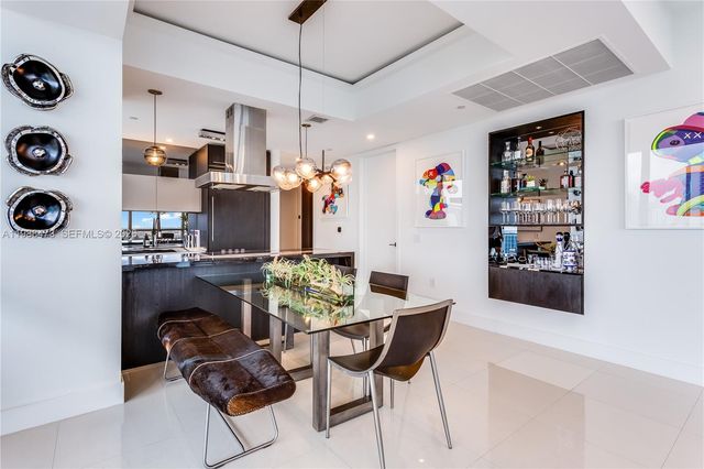 1100 Biscayne Blvd 2708, Miami, FL 33132