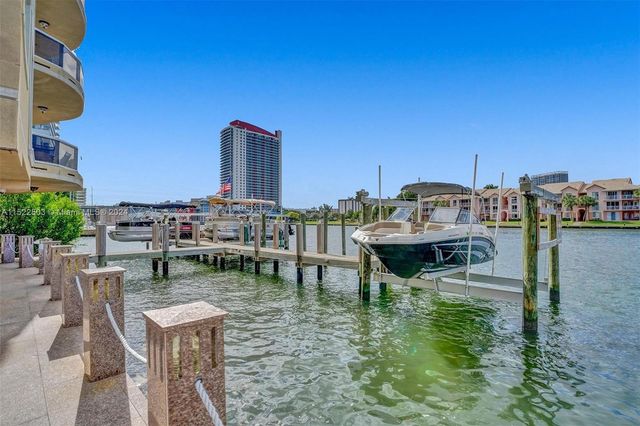 12 Seacrest Pkwy 3, Hollywood, FL 33019