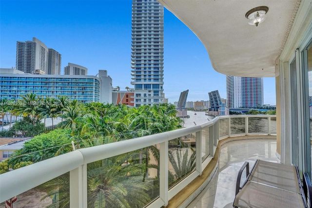 12 Seacrest Pkwy 3, Hollywood, FL 33019