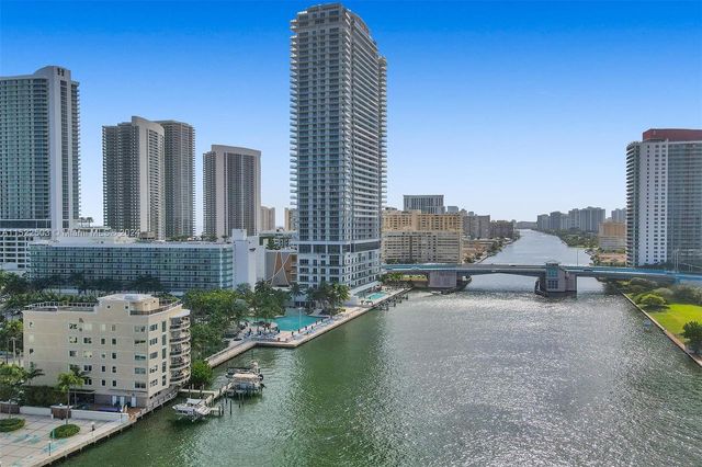 12 Seacrest Pkwy 3, Hollywood, FL 33019