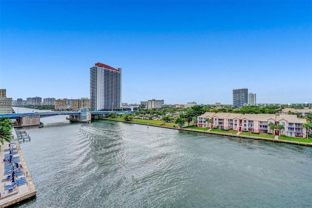 12 Seacrest Pkwy 3, Hollywood, FL 33019