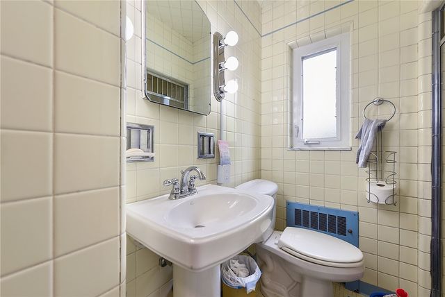 2141 E Ardmore Blv, Forest Hills Boro, PA 15221