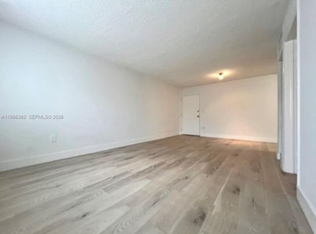 444 SW 4th St 204, Miami, FL 33130