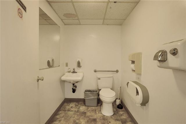 2420 W Mercury BLVD, Hampton, VA 23666