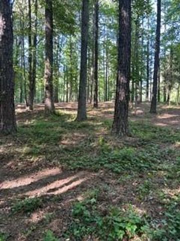 46 Davis Road, Hiram, GA 30141