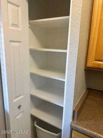 1745 E Glenn St Apt 220, Tucson, AZ 85719