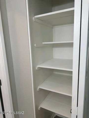1745 E Glenn St Apt 220, Tucson, AZ 85719