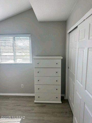 1745 E Glenn St Apt 220, Tucson, AZ 85719
