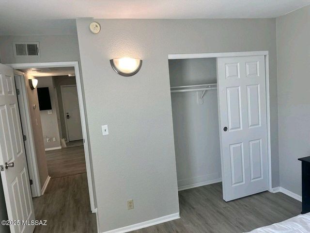 1745 E Glenn St Apt 220, Tucson, AZ 85719