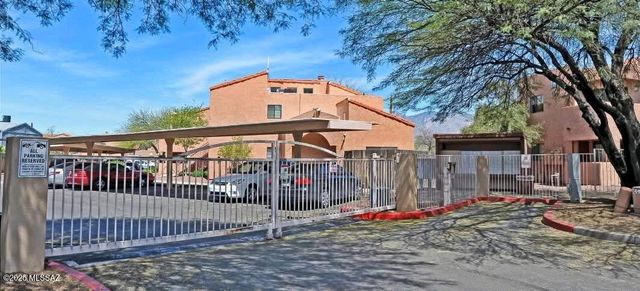 1745 E Glenn St Apt 220, Tucson, AZ 85719