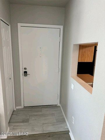 1745 E Glenn St Apt 220, Tucson, AZ 85719
