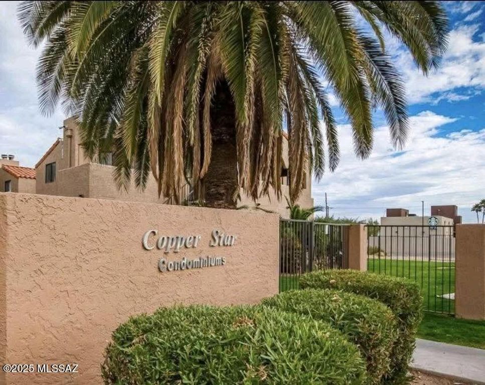 1745 E Glenn St Apt 220, Tucson, AZ 85719