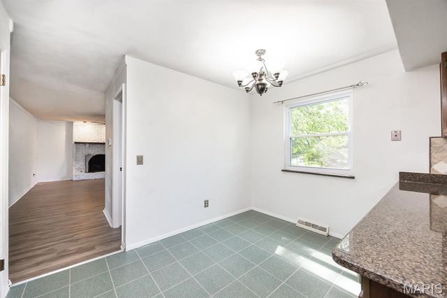 809 Reiss Road, O'fallon, IL 62269