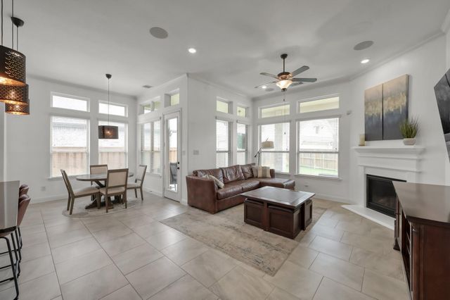 4206 Grand Oaks Wind, Spring, TX 77386