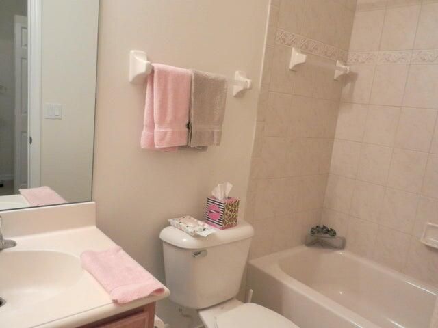 4870 Bonsai Circle 200, Palm Beach Gardens, FL 33418