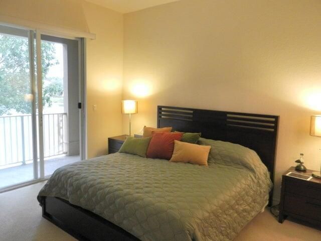 4870 Bonsai Circle 200, Palm Beach Gardens, FL 33418